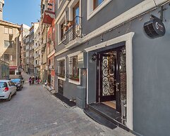 Cirrus Suites