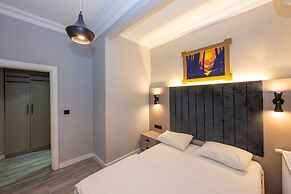 Cirrus Suites