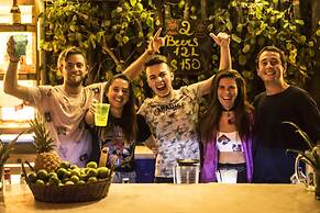 Che Tulum Hostel & Bar