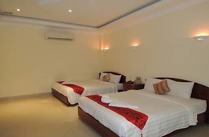 Lux Star Town Hotel