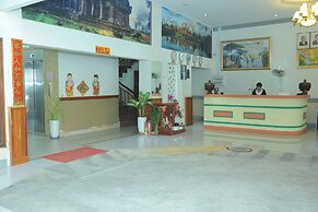 Lux Star Town Hotel