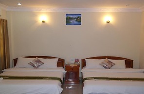 Lux Star Town Hotel