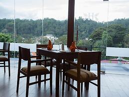 Heaven Seven Kandy
