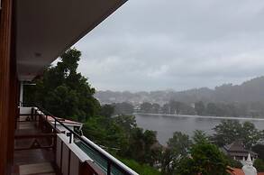 Heaven Seven Kandy
