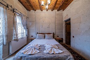 Chelebi Cave House