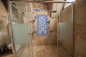 Chelebi Cave House