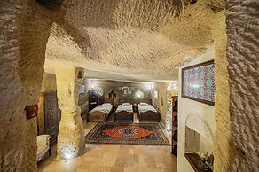 Chelebi Cave House