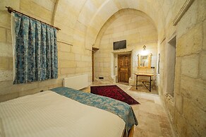 Chelebi Cave House
