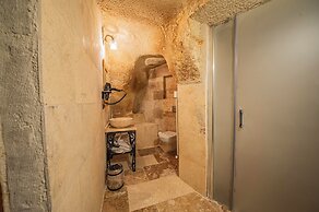 Chelebi Cave House