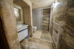 Chelebi Cave House