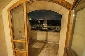 Chelebi Cave House