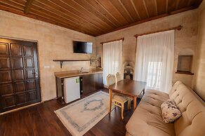 Chelebi Cave House