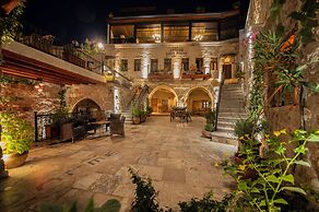 Chelebi Cave House