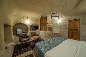 Chelebi Cave House
