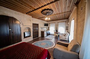 Chelebi Cave House