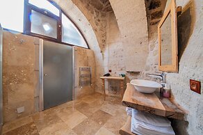 Chelebi Cave House