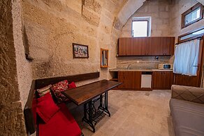 Chelebi Cave House