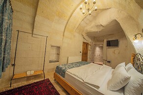 Chelebi Cave House