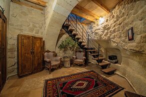 Chelebi Cave House