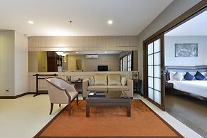 Grand Asoke Suites Boutique Residence