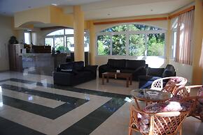 Tivoli Hotel
