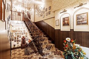 Dom Romanovykh Mini-Hotel