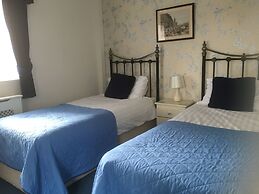 Grove House Guest House