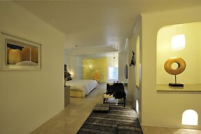 MS Hotel