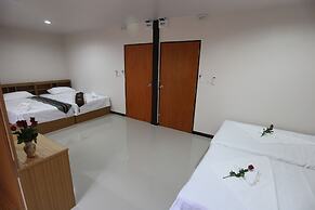 B Place Guesthouse