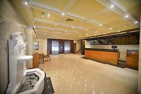 Hotel Versailles