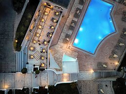 Porto Galini Seaside Resort & Spa