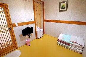 Happiness Full Guesthouse