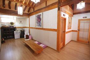 Happiness Full Guesthouse