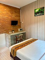 Canal Resort