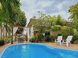Canal Resort