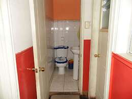 Hostal Tricontinental