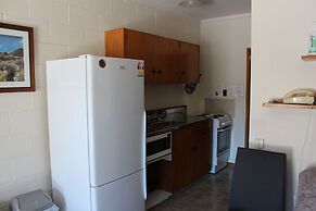 Elmore Lodge Motel