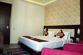 Hotel Taj Heights