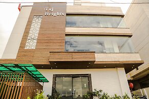 Hotel Taj Heights