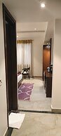 Hotel Taj Heights