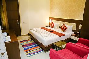 Hotel Taj Heights