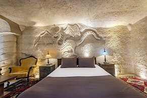 Kayatas Cave Suites
