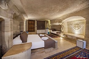 Kayatas Cave Suites