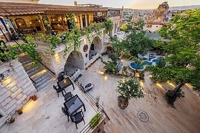 Kayatas Cave Suites