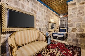 Kayatas Cave Suites