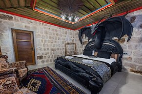 Kayatas Cave Suites
