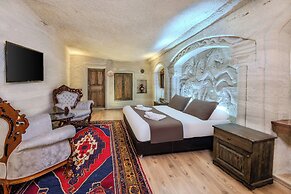 Kayatas Cave Suites