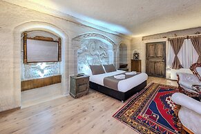 Kayatas Cave Suites