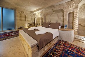 Kayatas Cave Suites