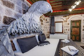 Kayatas Cave Suites